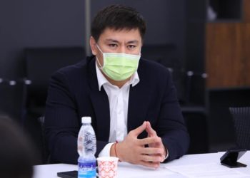 Бишкек шаардык кеңештин төрагасы жол кирени бекитүү укугу мэрияга өтүшү керек деп эсептейт