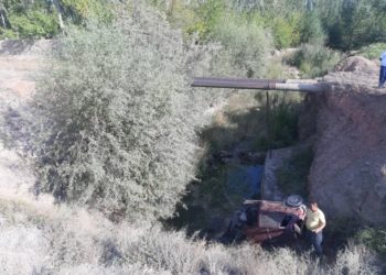 Баткенде жол кырсыгынан үч адам каза болду