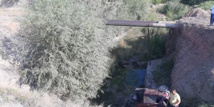 Баткенде жол кырсыгынан үч адам каза болду