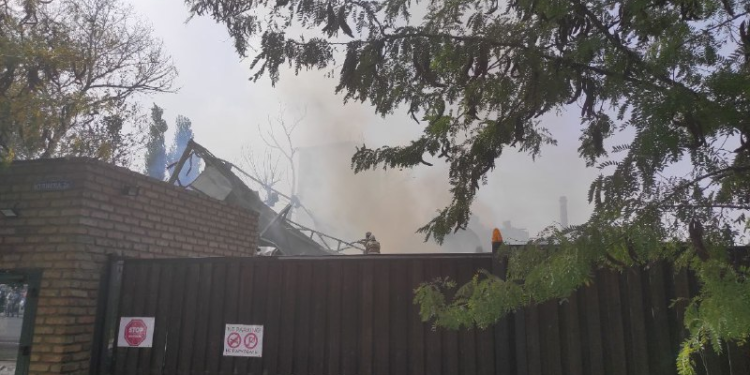 Өрт кырсыгынан кийинки «Империя пиццы» кафесинин абалы (сүрөт)