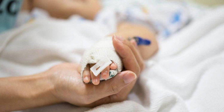 Ошто санаторийдеги бассейнге 5 жаштагы бала түшүп кеткен. Ал ооруканада чарчап калды