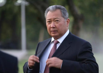 Интернетте Курманбек Бакиевдин жер тилкеси боюнча маалыматтар пайда болду