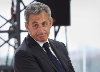 Франциянын мурдагы президенти бир жылга эркинен ажыратылды