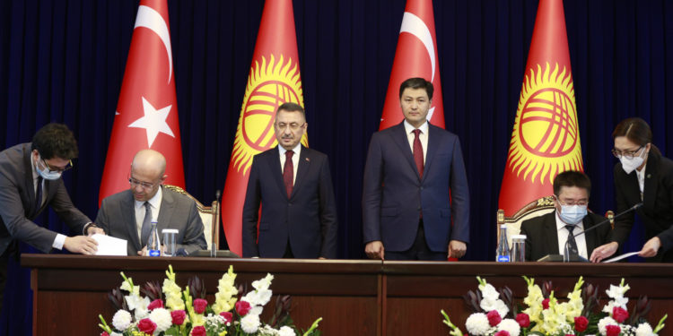 Кыргыз-түрк өкмөттөр аралык комиссиясынын X кеңешмесинин жыйынтыгы боюнча бир катар документтерге кол коюлду (тизме)