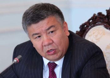 Президент Алмамбет Шыкмаматовдун отставкасын кабыл алды