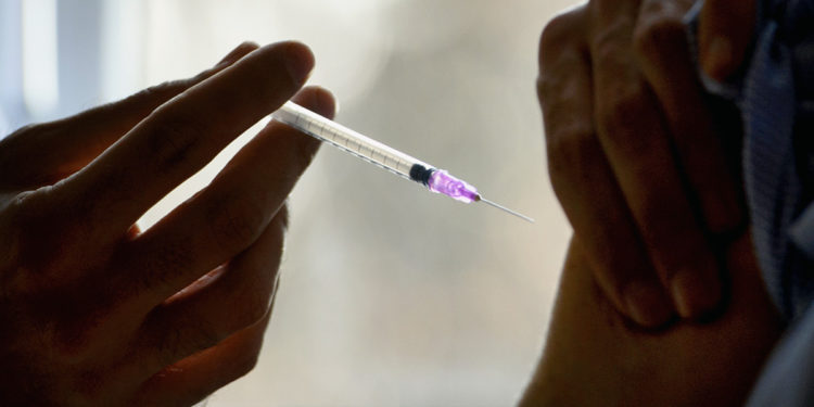 Акыркы суткада коронавирустан 2 бейтап көз жумду. Анын бири эмделген