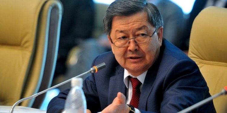 Жогорку Сот экс-премьер Жантөрө Сатыбалдиевге чыккан өкүмдү күчүндө калтырды