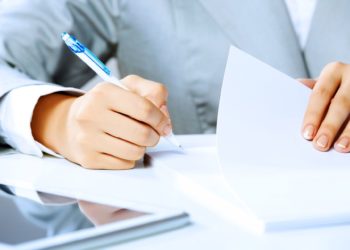 Бүгүн — акыркы күн. Парламенттик шайлоого катышуу үчүн БШКга 38 партиядан билдирме түштү