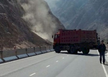 Боом капчыгайында таштарды кулатып түшүрүү иштери жүргүзүлөт