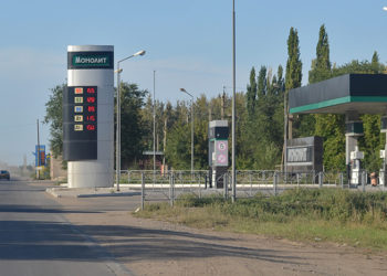 Күйүүчү май рыногундагы кризис. Казакстанда 400дөн ашуун май куюучу жай жабылышы мүмкүн