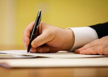 Кыргызстанда турукташтыруу фонду түзүлөт. Жарлыкка кол коюлду