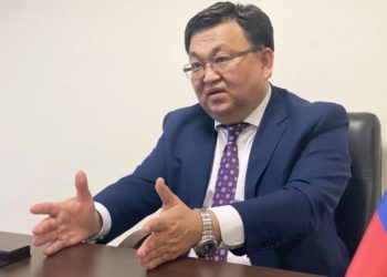 Азиз Аалиев Министрлер кабинетинин төрагасынын биринчи орун басары болуп дайындалды