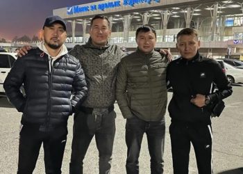 Ырчы Мирбек Иманбеков дарылануу үчүн Түркияга учуп кетти