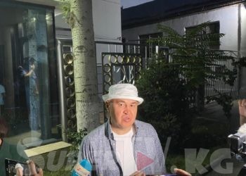 Алтынбек Сулайманов: «Шайлоого чогулуп жаткан командаларды алсыздаштыруу деген түшүнүк болуп жатат окшойт»