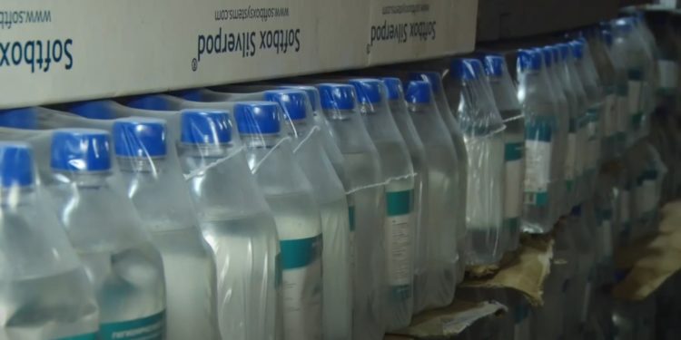 УКМК: «Салык төлөмдөрдөн качып, дары-дармекти кымбат баада сатууну көздөгөн компаниялардын тобу аныкталды» (сүрөт)