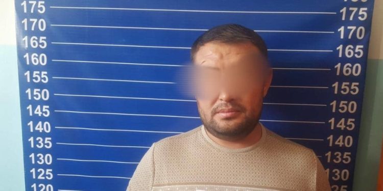«Тилдеп, денеге жаракат келтирип…» Ошто кылмыштуу топтун мүчөсү кармалды