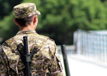 Коргоо министрлиги: «Аскер кызматкерлеринин айлыгы 50 пайызга көтөрүлдү»