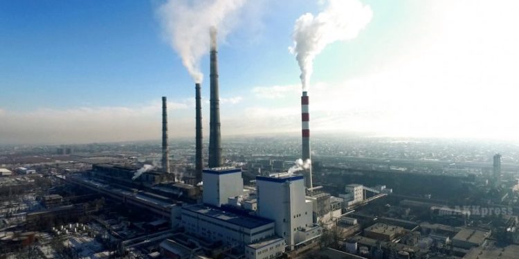 Президенттик администрация эмне үчүн Бишкек ЖЭБге жеке ишканалар тартылганына түшүндүрмө берди