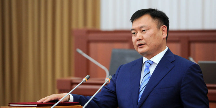 Дүйшөнбек Зилалиев камакта калтырылды