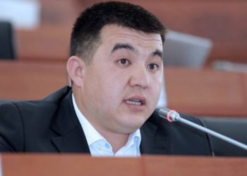 Токмоктун мэри мугалимдерди майрамы менен кантип куттуктады? (видео)