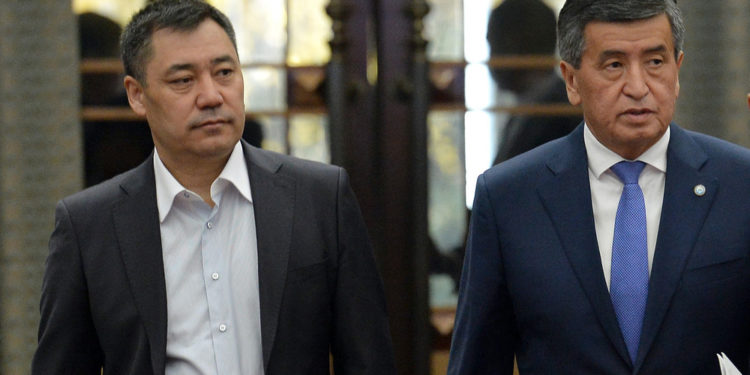 Садыр Жапаров экс-президент Сооронбай Жээнбековду куугунтуктабай турганын билдирди