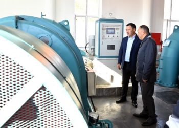 Сокулукта чакан ГЭС ишке киргизилип, ага президент барды