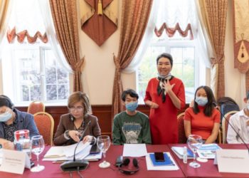 Балдар укугу боюнча ыйгарым укуктуу өкүл жана ЮНИСЕФ Кыргызстандагы мүмкүнчүлүгү чектелген балдардын абалына анализ жүргүздү