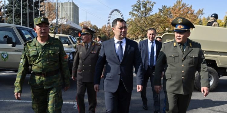 Садыр Жапаров: «Эгерде биздин аймактарды басып алуу аракеттери болсо, анда жооп катаал болот»