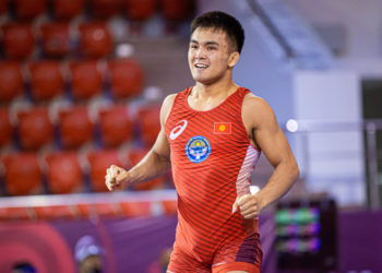 Эрназар Акматалиев Дүйнө чемпиондугунда жарым финалга чыкты