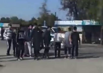 Чүйдөгү мектеп окуучуларынын мушташы. 15 жаштагы өспүрүм жаракат алган