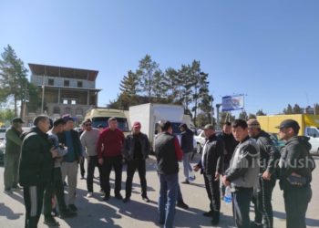 Таластагы үрөй учурган жол кырсык. Таксисттер жана оор жүк ташуучулар нааразылык акциясына чыгышты