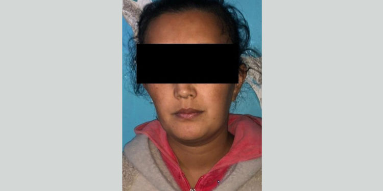 «Кумтөргө» жумушка киргизем деп…» Бишкекте алдамчылыкка шектелген аял киши кармалды