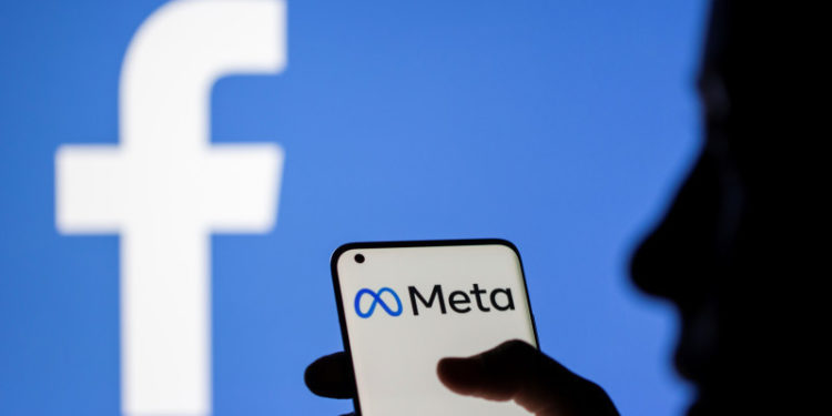 «Соцтармактын аты ошол бойдон калат». Цукерберг Facebook компаниясынын аталышын өзгөрттү