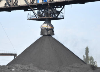 Көмүр баасына 90 күнгө мамлекеттик жөнгө салуу киргизилди