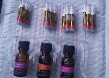 Электрондук тамеки үчүн гашиш майын Кыргызстанга алып кирүүгө аракет кылышкан