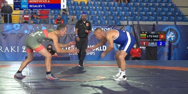 Ардагерлер арасындагы Дүйнө чемпиондугунда Талант Бегалиев финалга чыкты