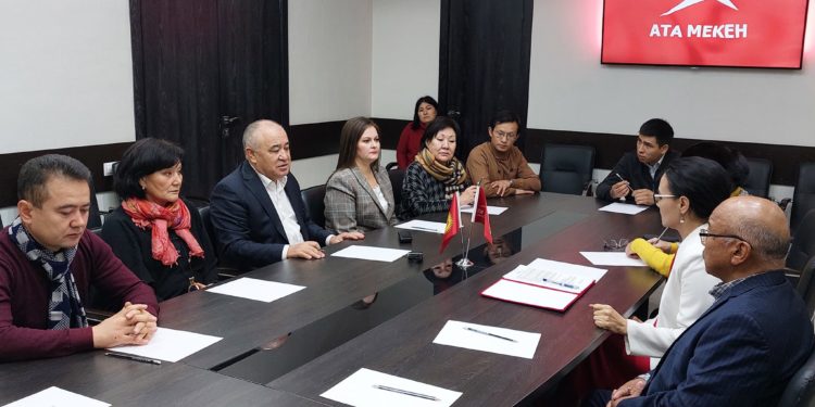 Парламенттик шайлоо. «Ата Мекенге» дагы 3 партия кошулду