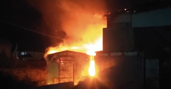 Чүйдө күйүп кеткен вагондун ичинен эркек кишинин жансыз денеси табылды