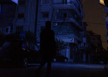 Ливан толугу менен электр энергиясыз калды