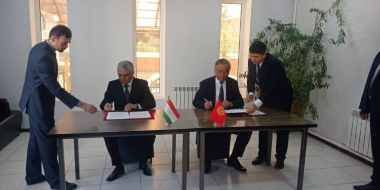 Исфанада топографиялык жумушчу топтордун кезектеги сүйлөшүүлөрү жүрдү