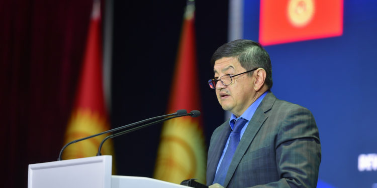 Акылбек Жапаров: «Баткен облусунун транспорттук коридорлору – экономикалык өнүгүү коридорлору»