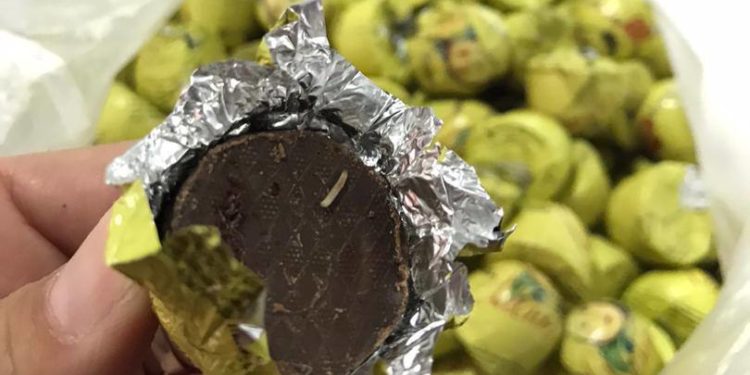 Мөөнөтү өтүп кеткен азык-түлүк товарларды сактоо жана сатуу фактысы аныкталды (сүрөт, видео)