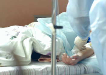 Ошто 25 жаштагы келин төрөттөн кийин көз жумду