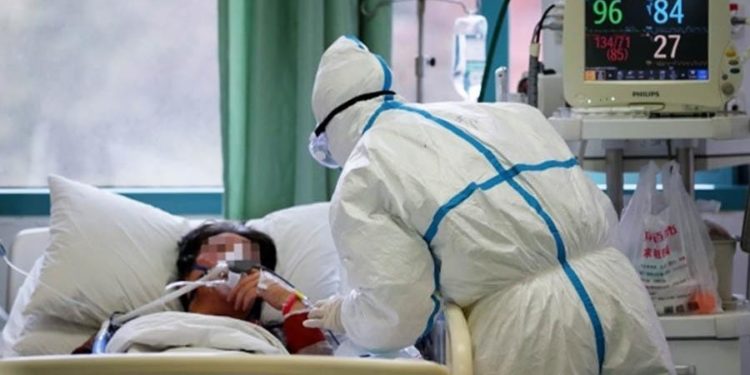 Инфекционист: «Коронавирус менен ооругандан кийин иммунитетти көтөрүүгө аракет кылбоо керек»