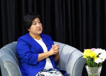 Клара Сооронкулова: «Бизди коргой турган органдар бизди аңдып, кысымга алып жатат»