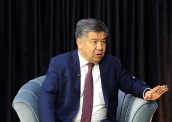 Шыкмаматов Кореядан инвестор алып келген жок дегендерге: «Кыз ала качкандай инвесторду ала качып келбейсиң да»