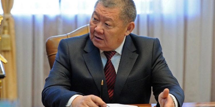 Акыйкатчы Токон Мамытов отставкага кетүү тууралуу арыз жазды