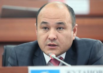 БШК депутат Алмаз Жутановдун ыйгарым укуктарын мөөнөтүнөн мурда токтотту