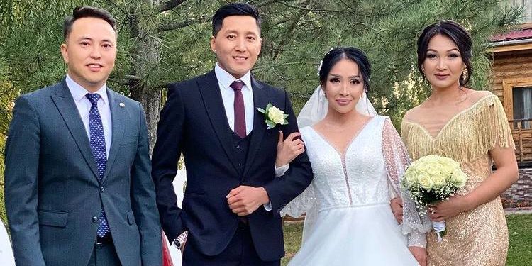 Ырчы Канат Деркембаев сүйүктүүсүнө баш кошту (видео)