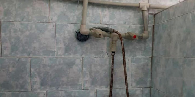 Акыйкатчы: «Шекафтар кыштагындагы кургак учукка каршы ооруканада бир эле душ бар, бирок ысык суусу жок»